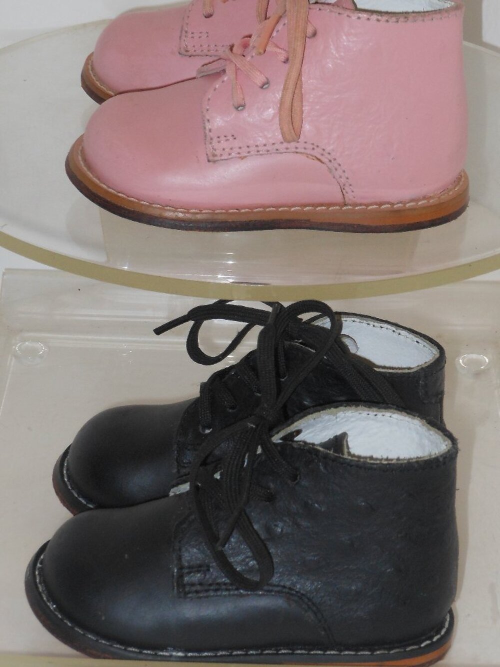 JOSMO HIS AND HERS WALKER BLACK AND PINK GENUINE LEATHER TRAINER SHOES SIZE 4
